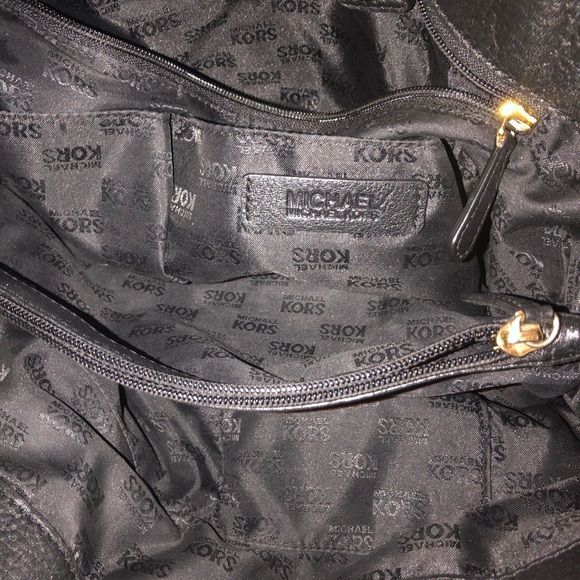 Michael Kors purse! - Picture 3 of 3
